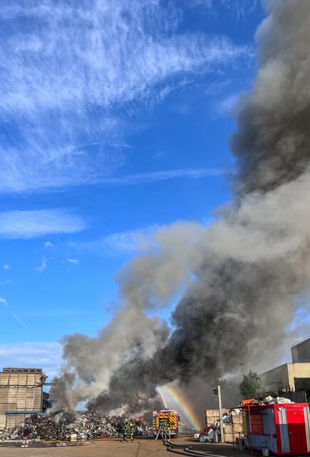 Die Löscharbeiten dauerten mehrere Stunden | Foto: gro