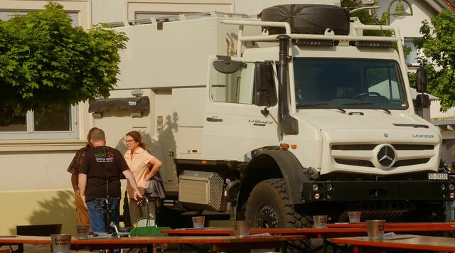 Familie Ochsner aus Solothurn/CH mit Ihrem U5023 Wohnmobil mit absenkbarem Dach | Foto: (c) Sonja Rombach