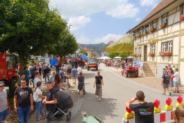Das Dorf gefüllt mit vielen Besuchern | Foto: (c) Sonja Rombach