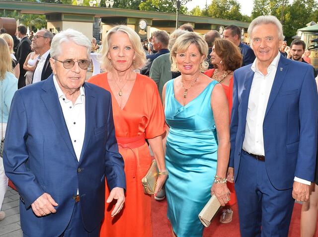 Frank Elstner, Britta Gessler, Mauritia Mack und Jürgen Mack | Foto: Europa-Park