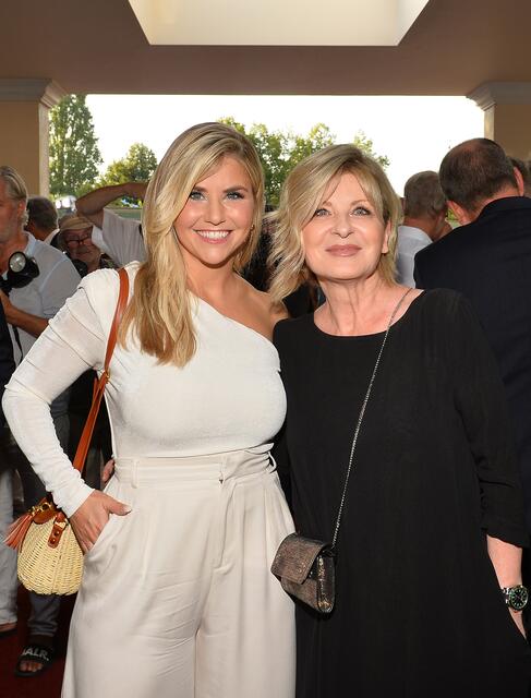 Beatrice Egli und Carmen Nebel | Foto: Europa-Park