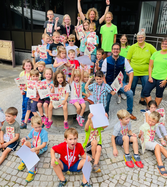 Die Teilnehmer der Rennen mit ihren Urkunden | Foto: Gemeinde Kappelrodeck