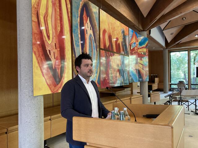 Demeter Taraszenko erzählt seine Geschichte. | Foto: gro