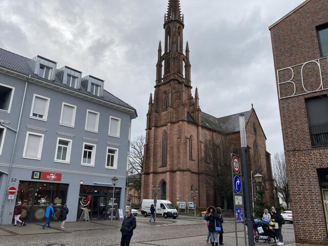 Der Trauergottesdienst für Wolfgang Schäuble findet in der evangelischen Stadtkirche Offenburg statt. | Foto: gro