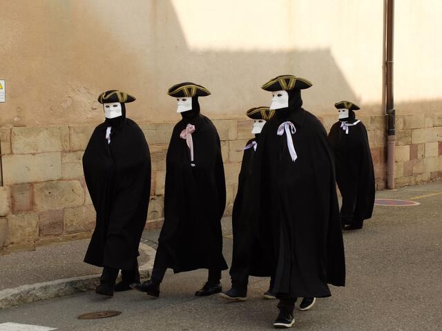 Das "Bauta Kostüm" ist eine typische Bekleidung der Republik Venedig, Es besteht aus einem Mantel, Hut und der Bauta (Maske). | Foto: Alfred Schramm