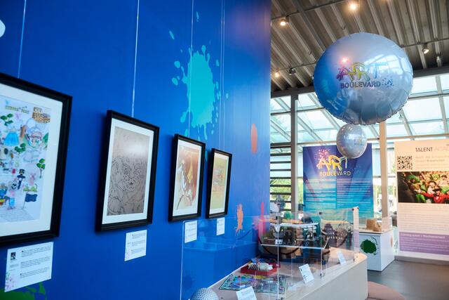 Der "ART-BOULEVARD" zeigte von Mai bis November 2023 100 ausgewählte Exponate des "Art-Contests" | Foto: Europa-Park