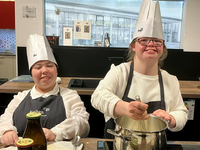 Pia und Steffi (r.) | Foto: Glaser