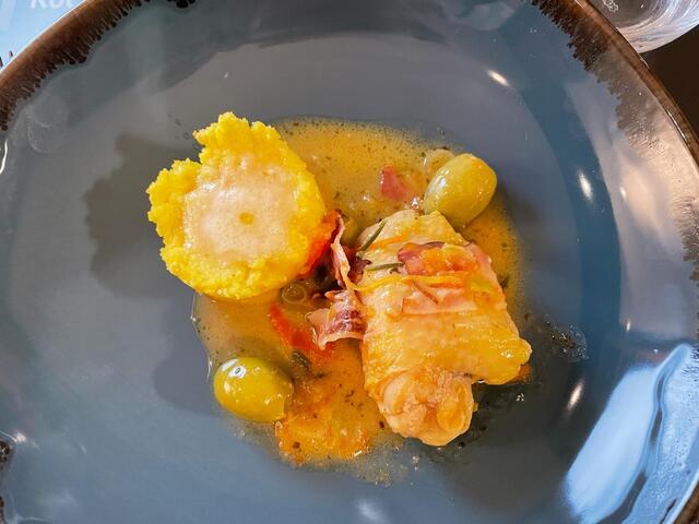 Pollo Fino mit Polenta | Foto: Heuberger