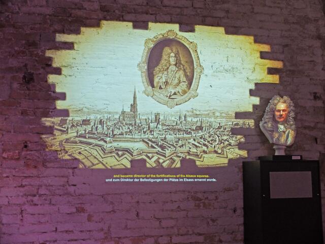 Videoprojektion über die Werke von Vauban vom Festungsbaumeister selbst erzählt. | Foto: Alfred Schramm