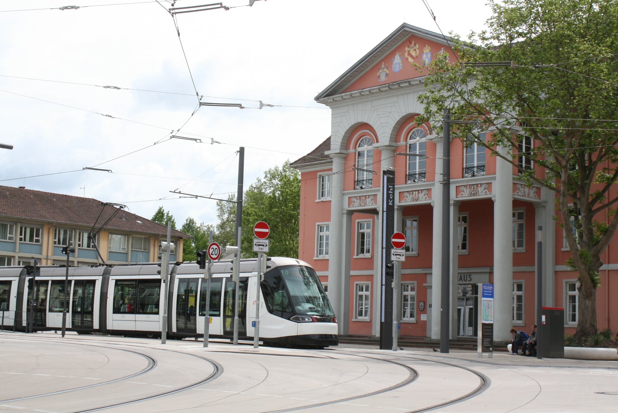 Tram Fahrkarten Auch Entwerten Das Gilt Ebenfalls F r Badgeos Kehl Tram Fahrkarten Auch Entwerten Das Gilt Ebenfalls F r Badgeos Kehl