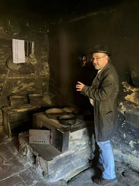 Der Rauch in der Küche war erwünscht, konservierte Lebensmittel und vertrieb Ungeziefer. | Foto: Glaser