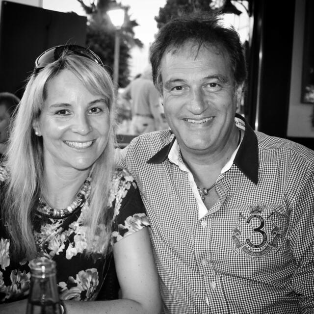 Zur Erinnerung an Dr. Axel Buchholz, mit seiner Frau Corinna, der 2021 einer Krebserkrankung erlag, fand am Samstag eine "In Memory-of-Axel"-Rallye statt. | Foto: privat