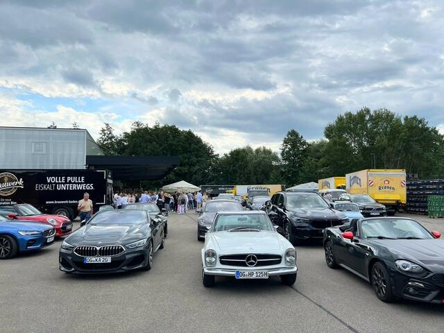 Start der Rallye mit über 160 Teilnehmern | Foto: privat