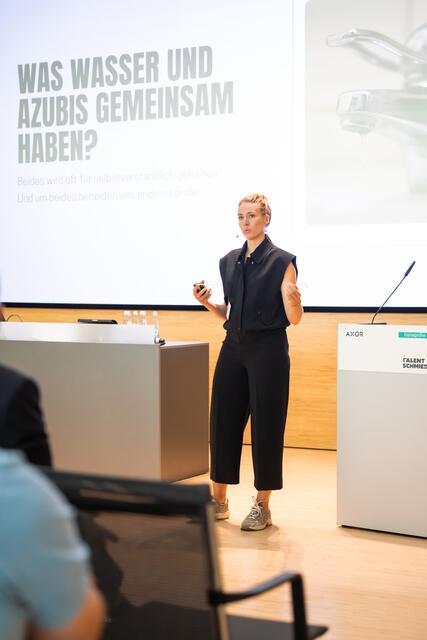 Bloggerin und Journalistin Ronja Ebeling | Foto: Hansgrohe SE