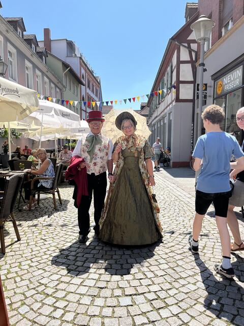 Die Biedermeiergruppe ist seit 1997 beim Freiheitsfest mit dabei. | Foto: gro