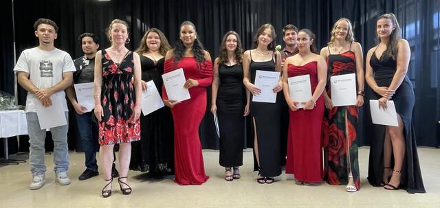 Klassenfoto der 2BFP2.2 mit Klassenlehrerin: Katja Klinkig