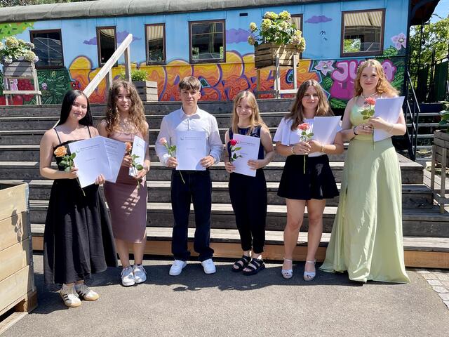 Lob- und Preisträger*innen der VAB- Klassen und der BEJ-Klasse