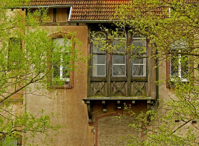 Die hintere Fassade des ehemaligen Wasserkraftwerk in Gengenbach. Dieses Gebäude, befindet sich in der Nähe des  Gengenbacher Klärwerk, zwischen dem Reich- und dem Mühlbach. Momentan, wird das historische Gebäude renoviert und soll ein kleines Museum werden. | Foto: Alfred Schramm