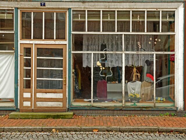 Aktuelle Mode? Wahrscheinlich nicht! Aufgenommen in Dömitz an der Elbe. | Foto: Alfred Schramm