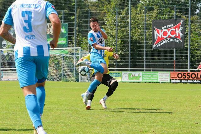 Der SV Oberachern beherrschte Ball und Gegner. | Foto: Ünver