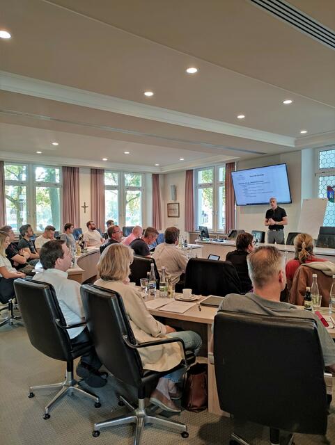 Die neu- und wiedergewählten Gemeinde- und Ortschaftsräte der Stadt Oberkirch beim zweitägigen Einführungsseminar  | Foto: Stadt Oberkirch 