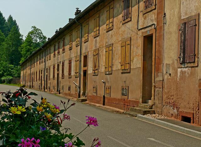 Hier sieht man eine ehemalige Wohnstätte von Arbeitern der Glashütten. | Foto: Alfred Schramm