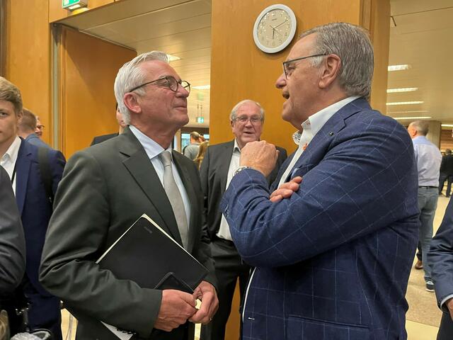 Landesinnenminister Thomas Strobl (l.) und Europa-Park-Chef Roland Mack | Foto: Glaser