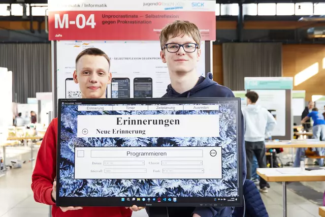 Niklas Brosi und Nils Harter vom Marta-Schanzenbach-Gymnasium Gengenbach erreichen Platz 2 im Bereich Mathematik/Informatik | Foto: Stiftung "Jugend forscht"