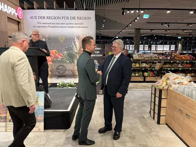 Marco Steffens und Uwe Kohler  | Foto: gro