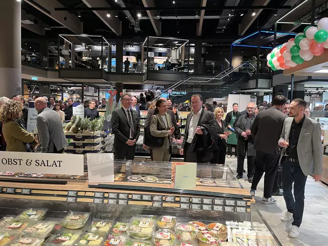 Die Gäste im Markt | Foto: gro