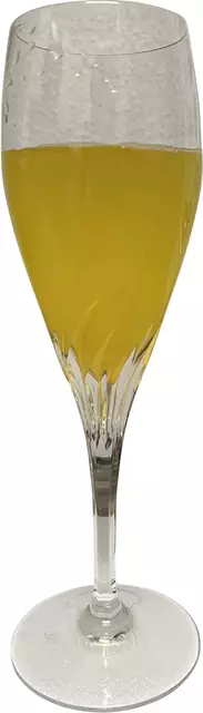 Verbunden mit einem Glas Sekt ist der Sirup ein neues Geschmackslebnis. | Foto: gro