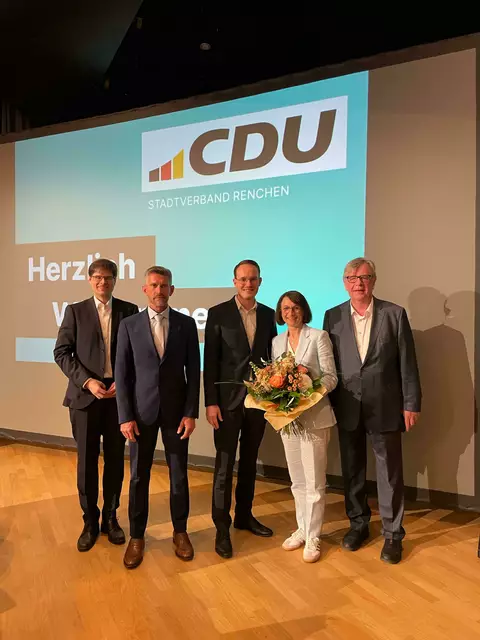 CDU-Kreisvorsitzender Johannes Rothenberger (v. l.), Gegenkandidat Dr. Steffen Wagner, Dr. Katrin Merkel, Zweitkandidat Manuel Spang und Landtagsabgeordneter Willi Stächele | Foto: Felix Ockenfuß