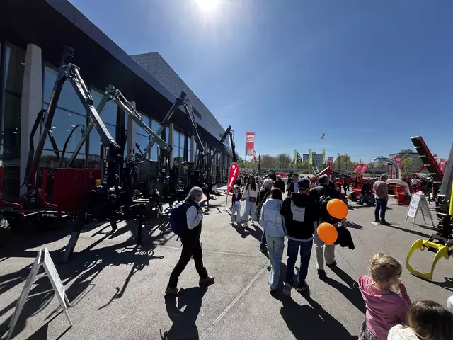 Strahlender Sonnenschein am Samstag bei der Forst live. | Foto: gro