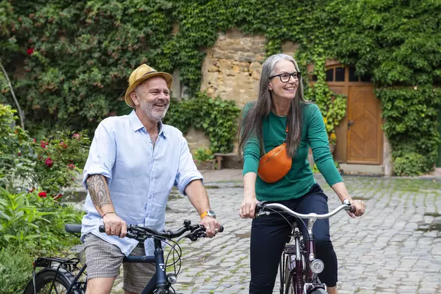 Die Kampagne STADTRADELN ist ein deutschlandweiter Fahrradwettbewerb des Klima-Bündnisses und wird von der Initiative RadKULTUR des Verkehrsministeriums Baden-Württemberg gefördert.  | Foto: Klima-Bündnis/Felix Krammer