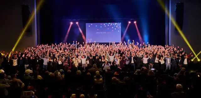 Hochschule Offenburg verabschiedet rund 900 Studenten, die im Sommersemester 2024 und Wintersemester 2024/25 den Abschluss gemacht haben. | Foto: Hochschule Offenburg