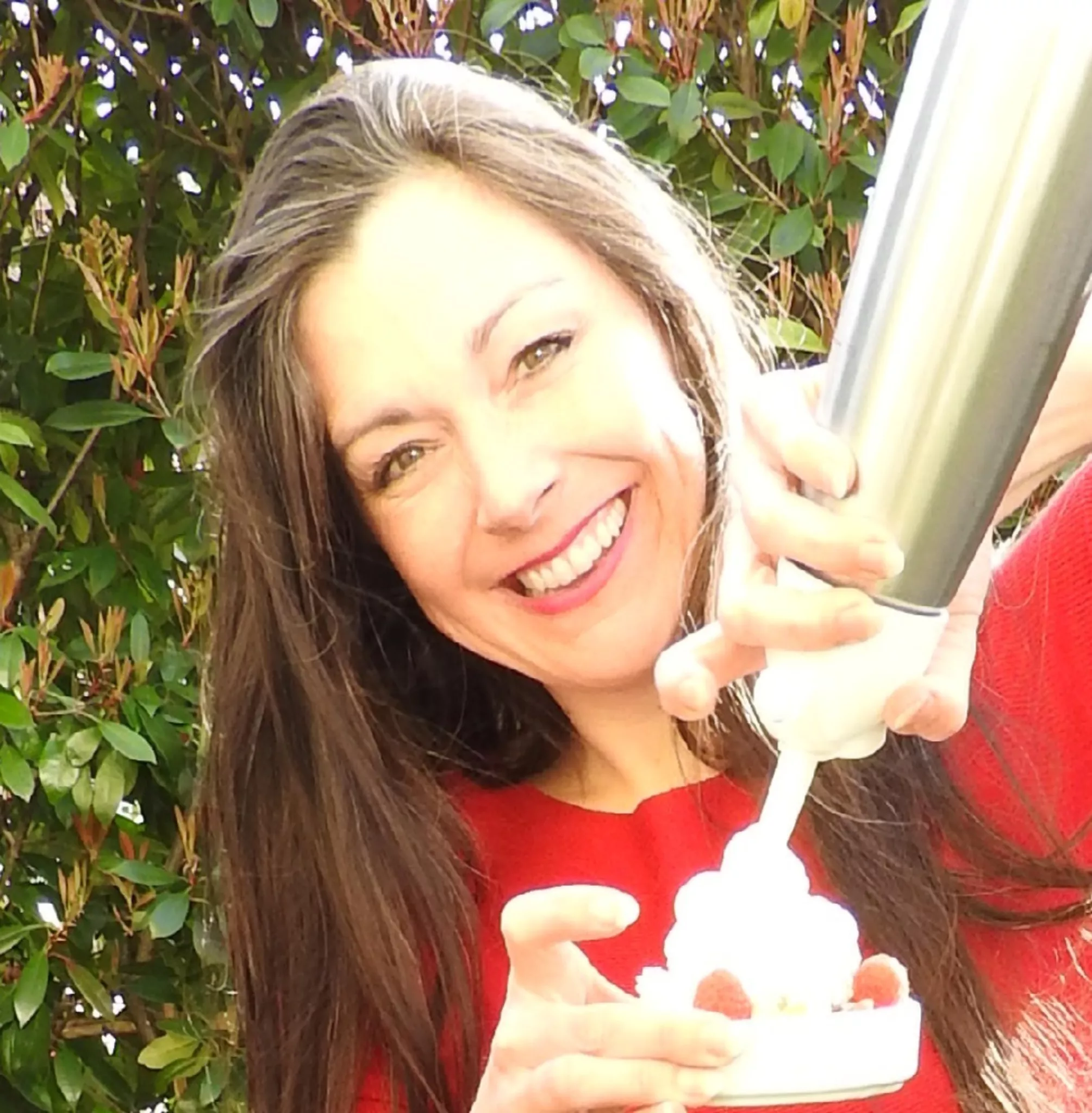 Deckelelupfer von Camilla Kallfaß: Obstsalat mit Marzipan und Sahne ... Deckelelupfer von Camilla Kallfaß: Obstsalat mit Marzipan und Sahne ...