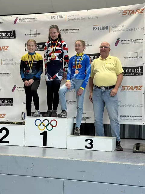 Anna Hoferer legt einen Tag später mit dem 2. Platz bei der Sraßen BaWü nochmal einen drauf! | Foto: Alexander Hoferer