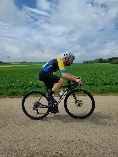 Gabriel Maier bei der Straßen BaWü in Berghülen.