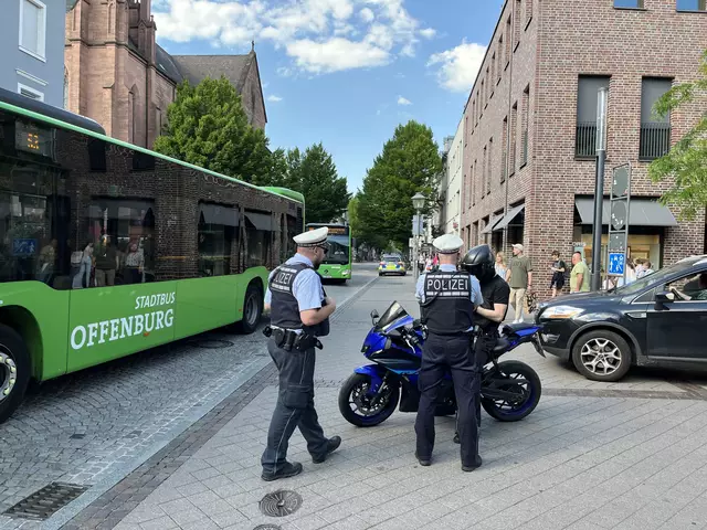 Eine der vielen Kontrollstellen im Bereich des Polizeipräsidiums Offenburg befand sich beim Rée-Carré in Offenburg. | Foto: gro