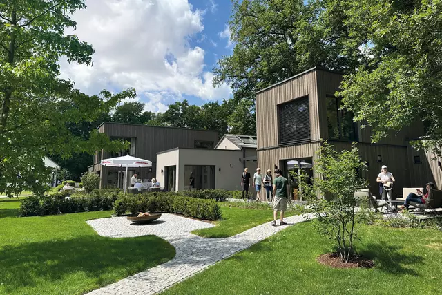 Großes Interesse an den neuen Option-Minihäusern – kompakt, modern und durchdacht geplant. | Foto: WeberHaus