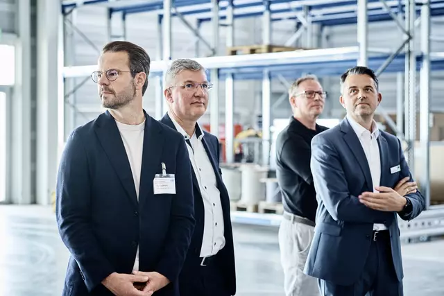 Ob Marco Steffens bei Einweihung der neuen Fertigungshalle | Foto: Meiko