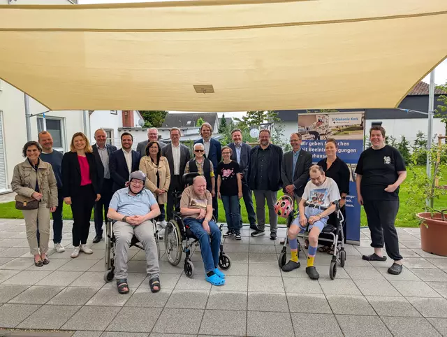 Nach 14 Monaten Bauzeit konnten die Bewohner bereits im März in das Wohnhaus in der Kanzmattstraße umziehen. Jetzt fand die offizielle Einweihungsfeier statt. | Foto: Diakonie Kork