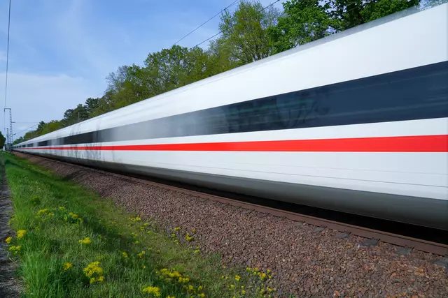 Nächster Schritt beim Bahnprojekt Karlsruhe-Basel | Foto: Symbolfoto: Deutsche Bahn/Volker Emersleben