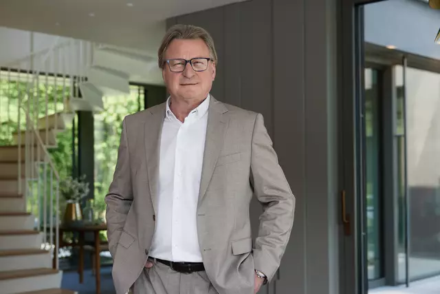 „Unsere große Stärke liegt in der Vielfalt individueller Hauskonzepte – kombiniert mit einem engagierten Vertriebsteam konnten wir 2024 unsere Ziele klar übertreffen“, erklärt Wolfgang Weber, Geschäftsführer Vertrieb und Marketing. | Foto: WeberHaus