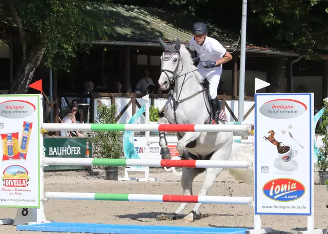 Weltcupreiter Hans Dieter Dreher gehört bei den Ichenheim Classics immer zum erweiterten Favoritenkreis. | Foto: Fissler