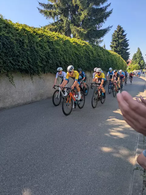 Marlon Uhl vorne rechts und Gabriel Maier hintendran.
