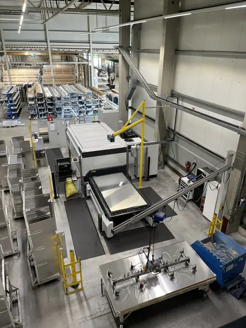 Die Ehret GmbH aus Mahlberg produziert Fensterläden in High-Tech-Qualität und modernstem Design. Ein besonderes Referenzobjekt ist ein Wohnprojekt in München. Die Beschattung und Fassadengestaltung in einem modernen einzigartigen Design hat die Ehret GmbH produziert. | Foto: Ehret