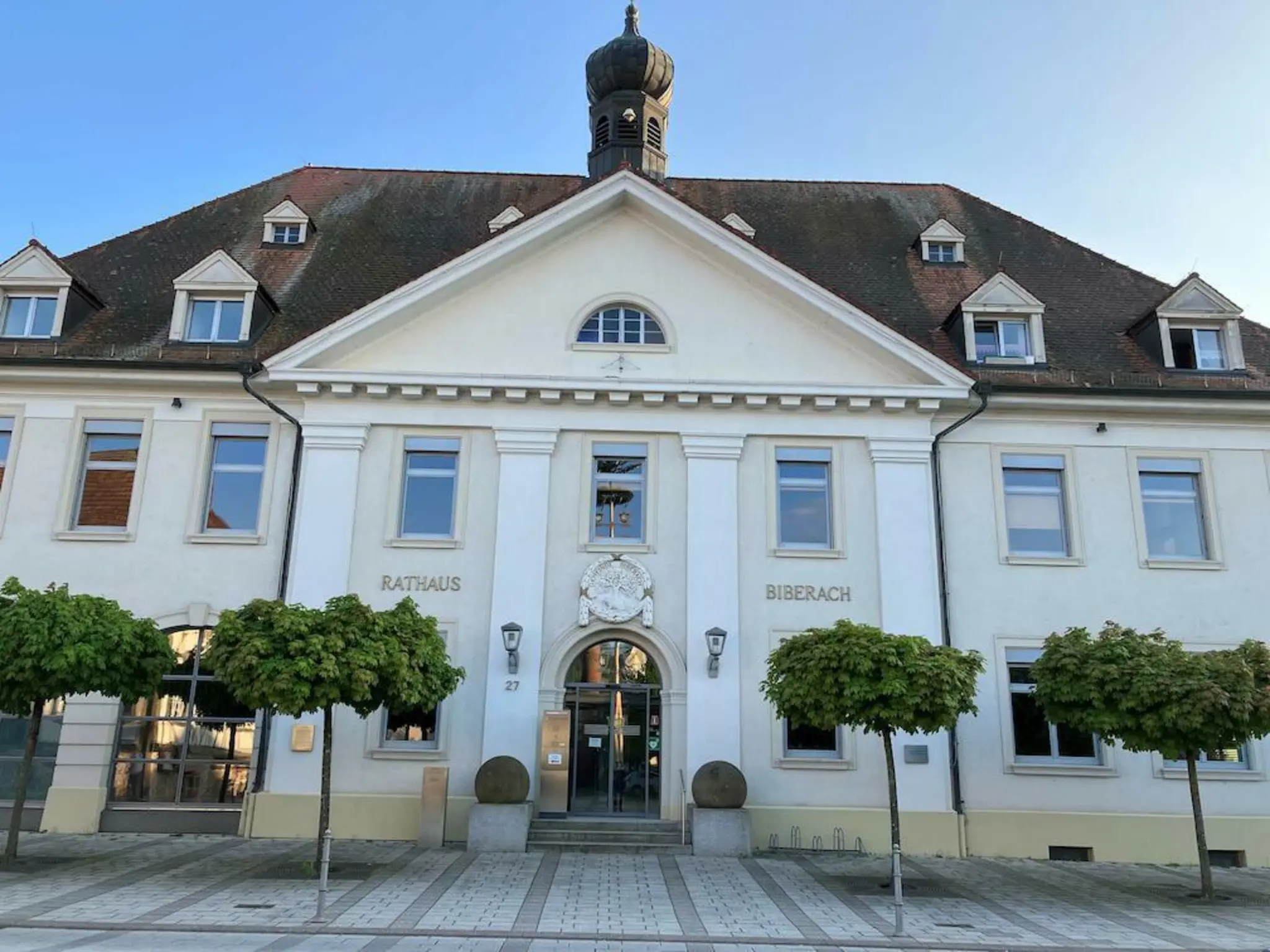 Rathaus Biberach: Arrestzelle, Schule und das Volksbad unter einem Dach ...