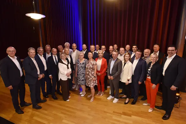 Der neu gewählte Aufsichtsrat und Vorstand der Volksbank eG - Die Gestalterbank | Foto: Volksbank - Die Gestalterbank/Roland Siegwart Photografie