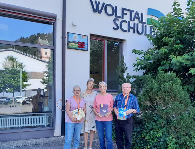Die Lesewelt-Vorleserinnen und Vorleser von links: Erna Armbruster, Martina Baur, Mia Segers und Gerhard Remhof | Foto: Lesewelt Ortenau e.V. 